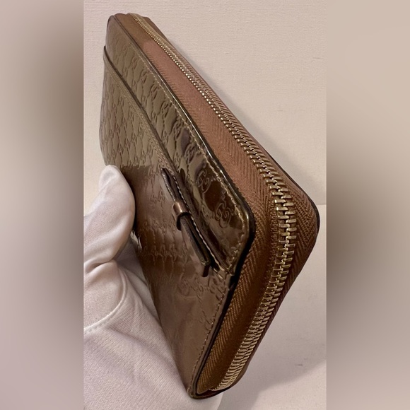 Gucci, Microguccissima Pattern Patent Leather Continental Wallet, Authentic - Picture 6 of 15